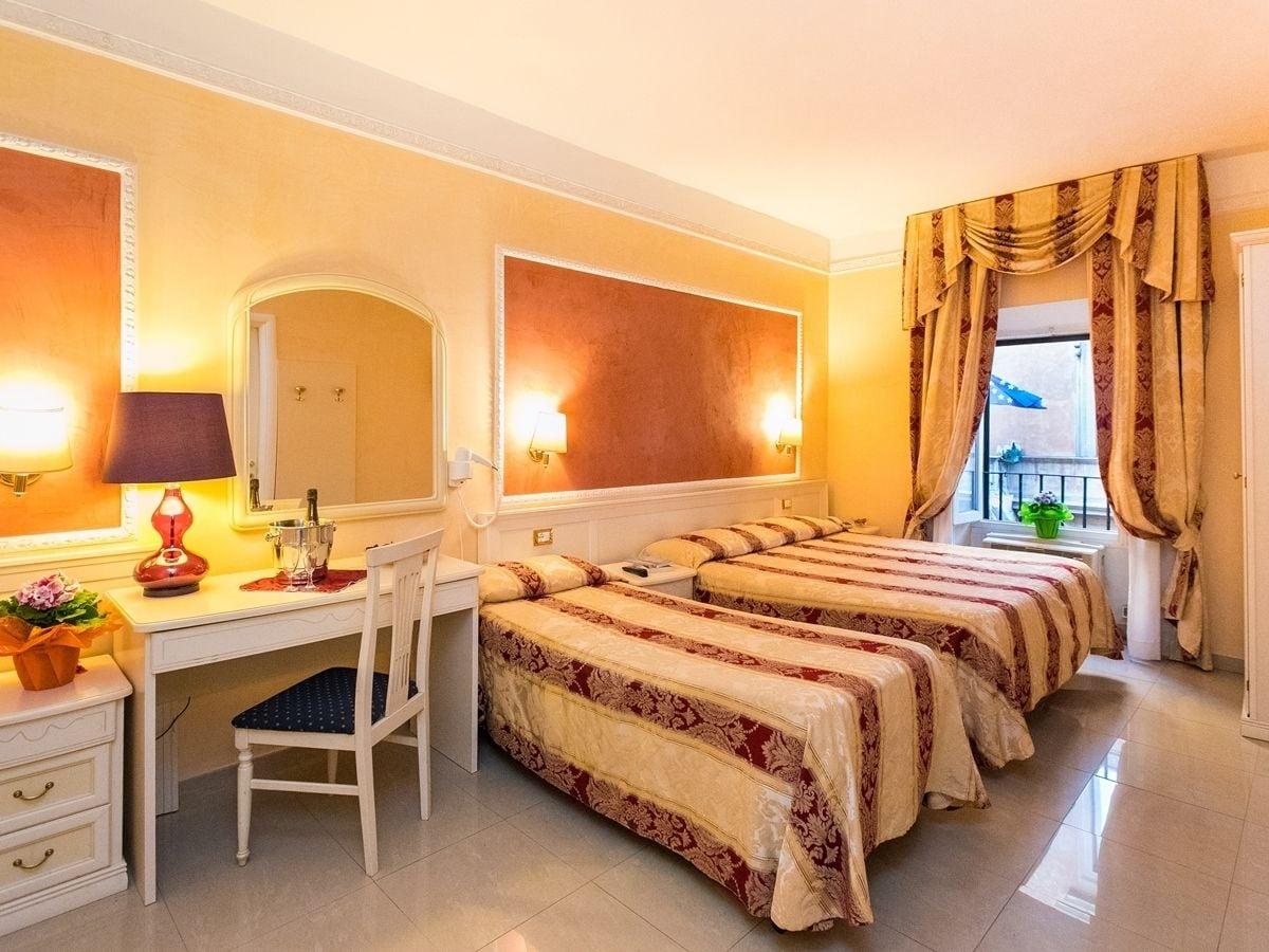 Hotel Erdarelli Roma Esterno foto