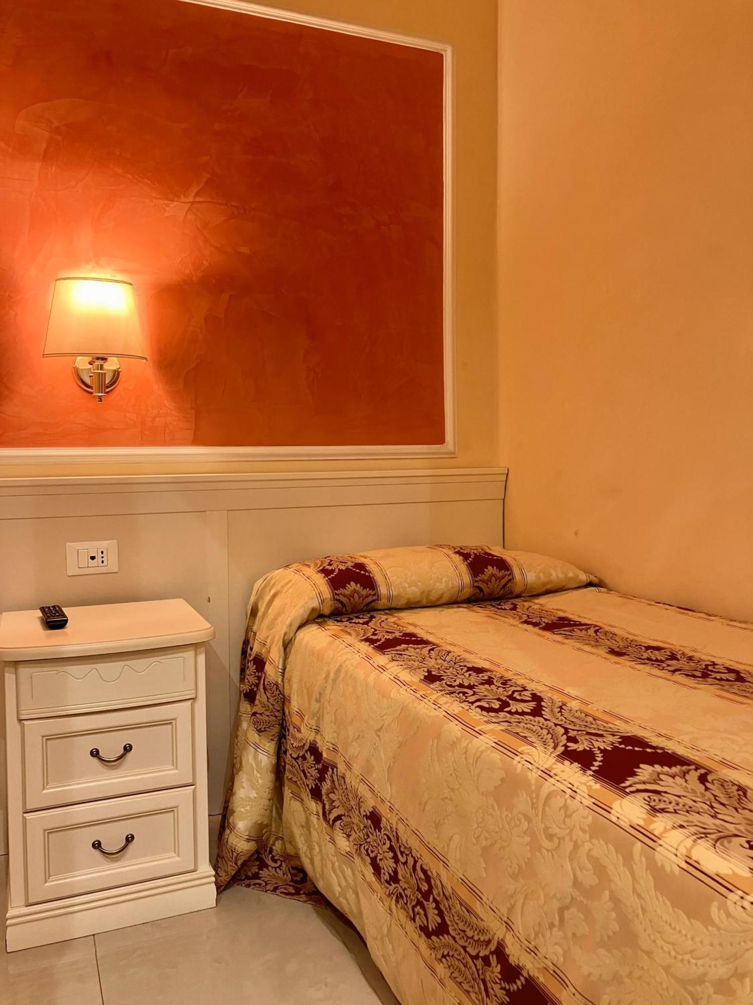 Hotel Erdarelli Roma Esterno foto