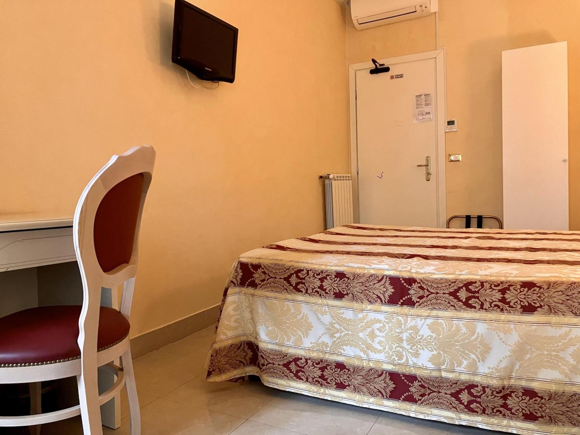 Hotel Erdarelli Roma Esterno foto