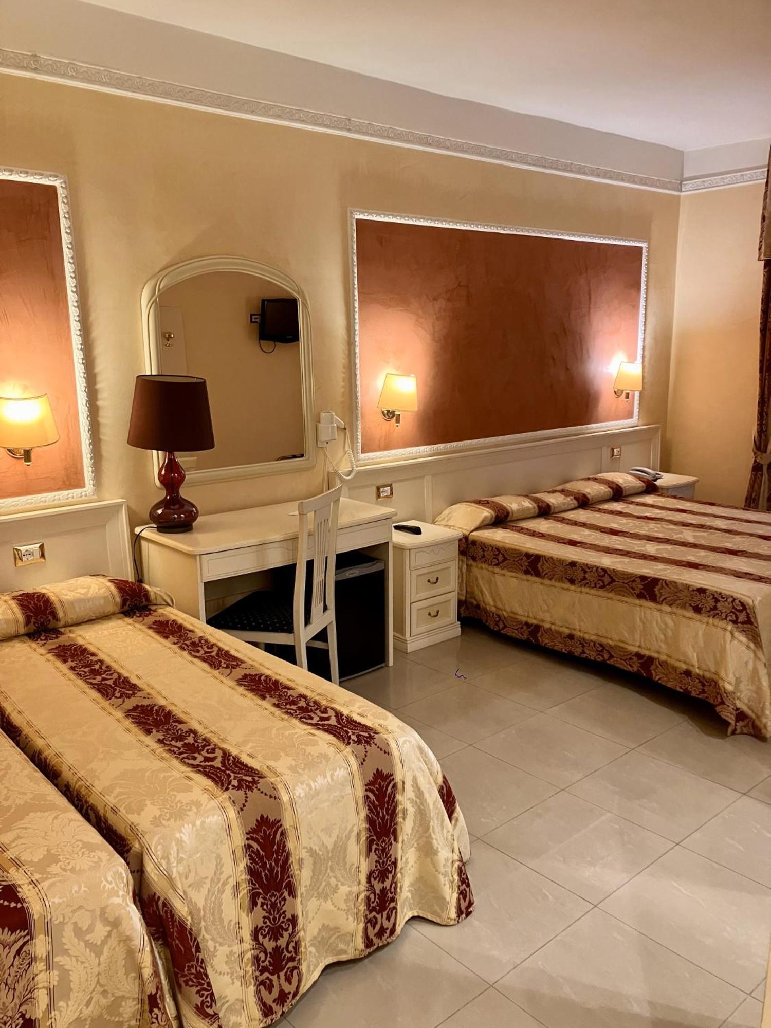 Hotel Erdarelli Roma Esterno foto