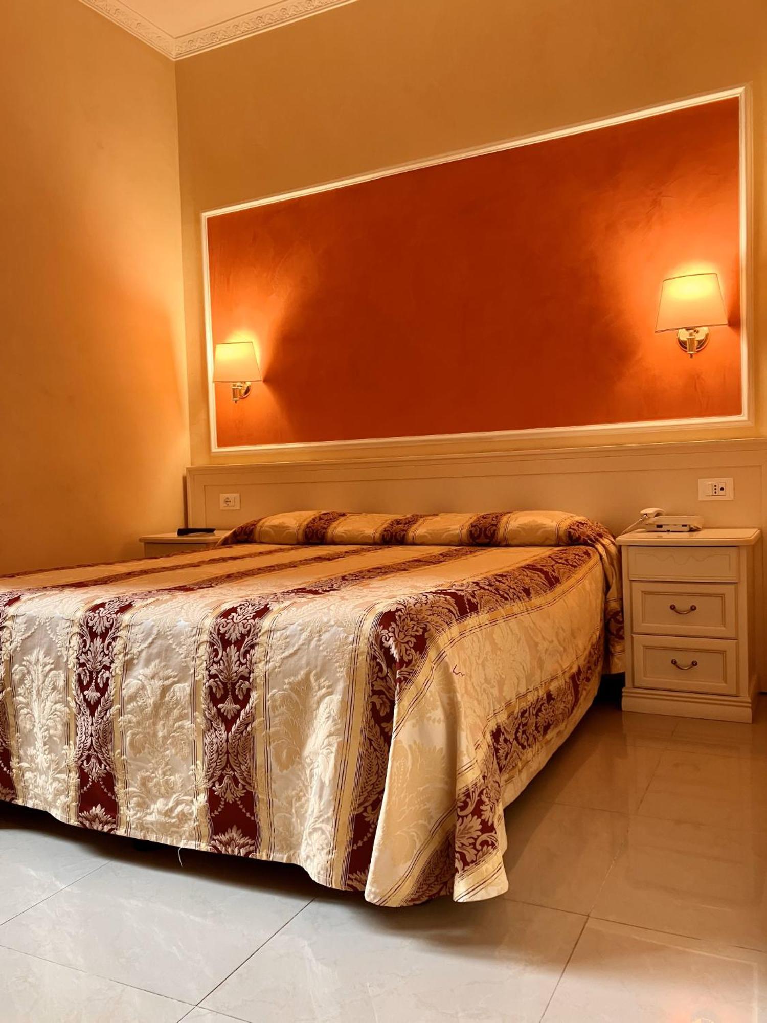 Hotel Erdarelli Roma Esterno foto