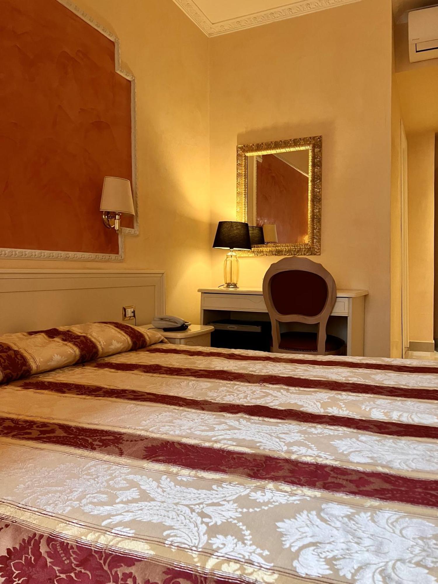 Hotel Erdarelli Roma Esterno foto