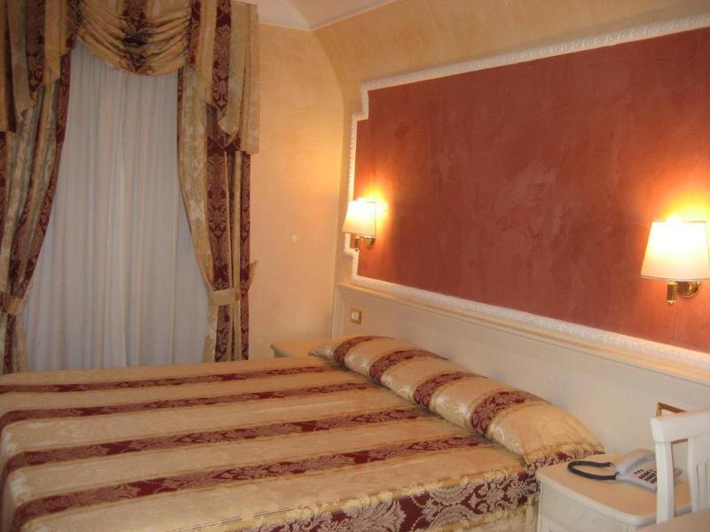 Hotel Erdarelli Roma Esterno foto